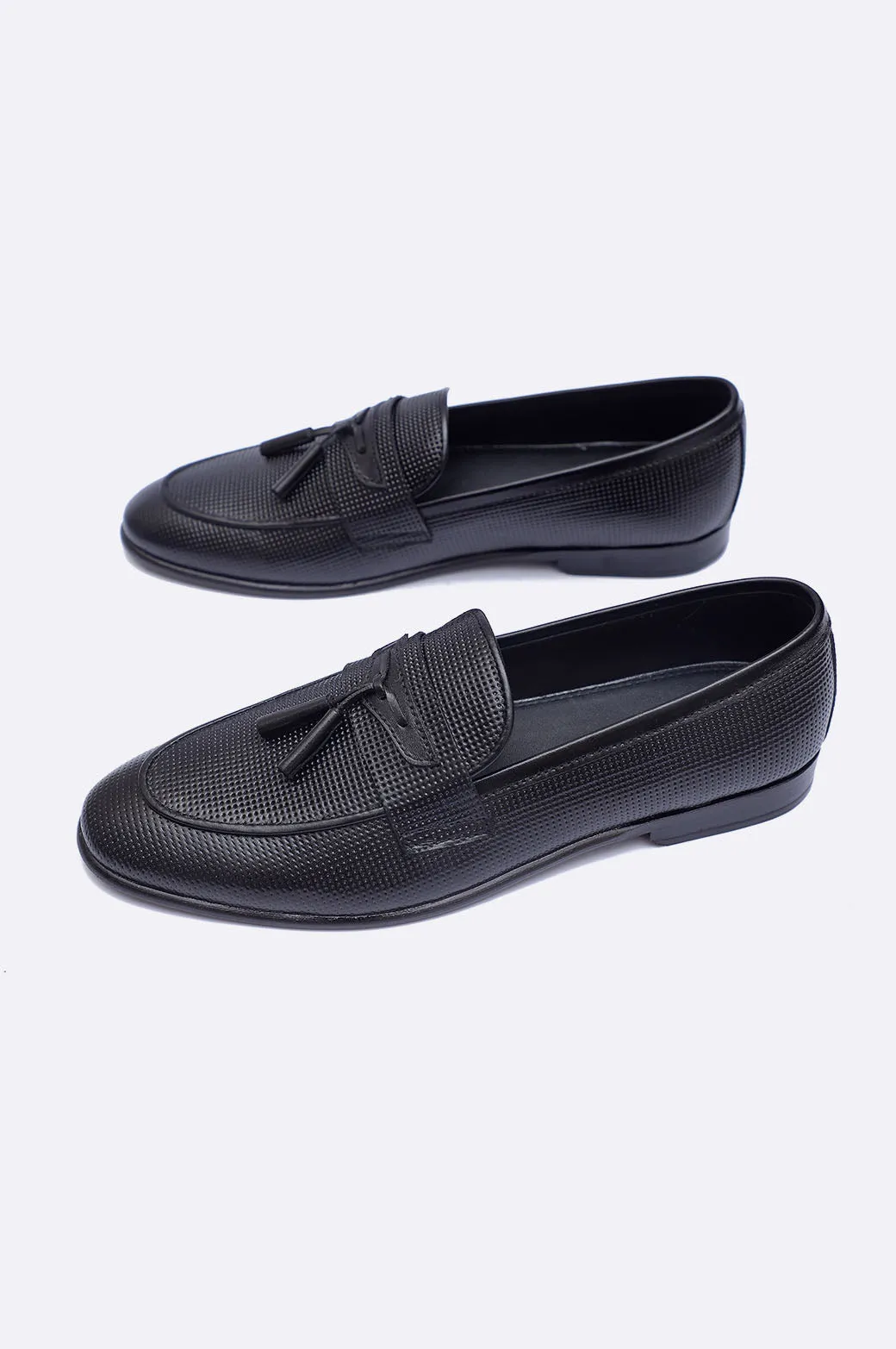 1811 BKC Black Moccasin