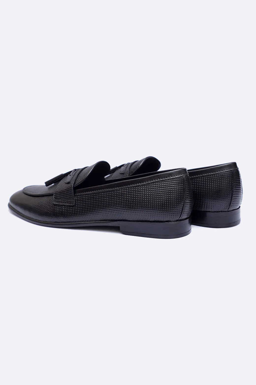 1811 BKC Black Moccasin