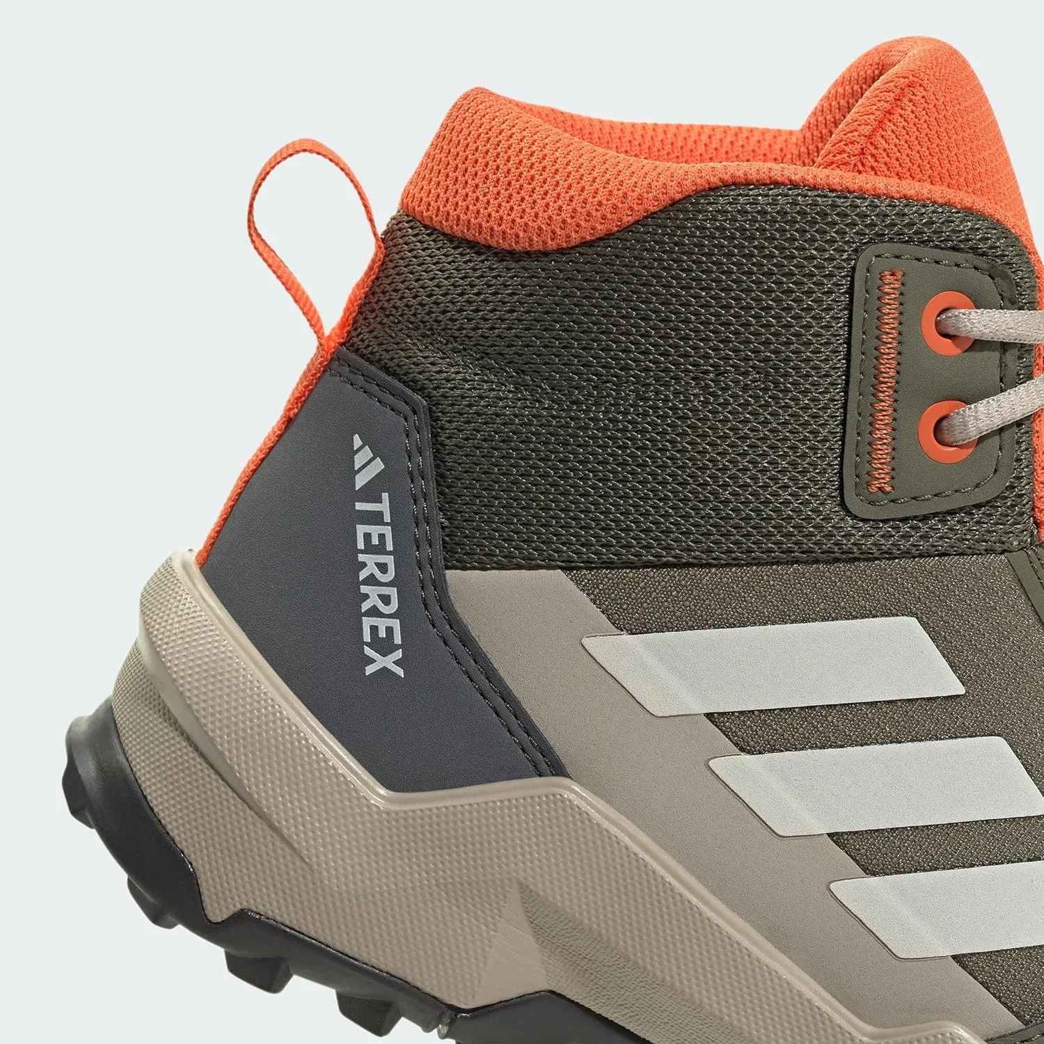 adidas Unisex-Child Terrex Ax4r Mid Top Hiking Sneaker