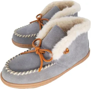 Clarks Women's Moccasin Bootie Slippers, JMH1814B - Suede Indoor/Outdoor Slip-Ons with Faux Fur Lining & Non-Slip Gripped Rubber Outsole - Ladies Comfy & Fluffy Ankle Boots for Winter Use, Grey, 9