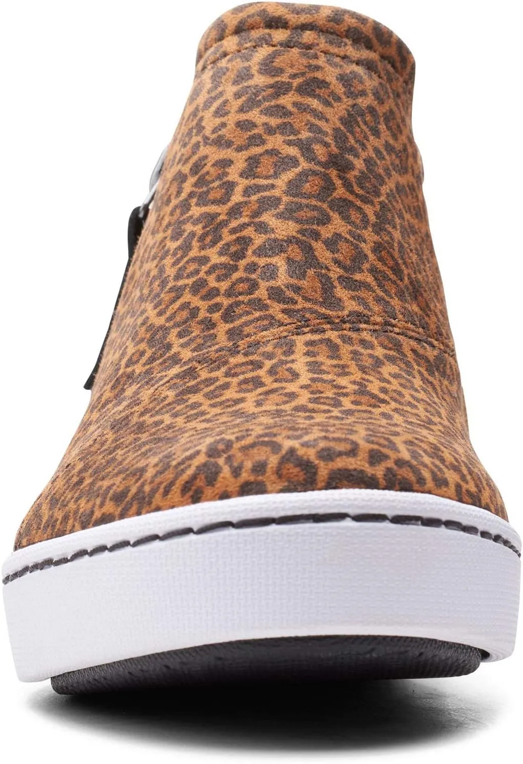 Clarks Women's Pawley Adwin Sneaker