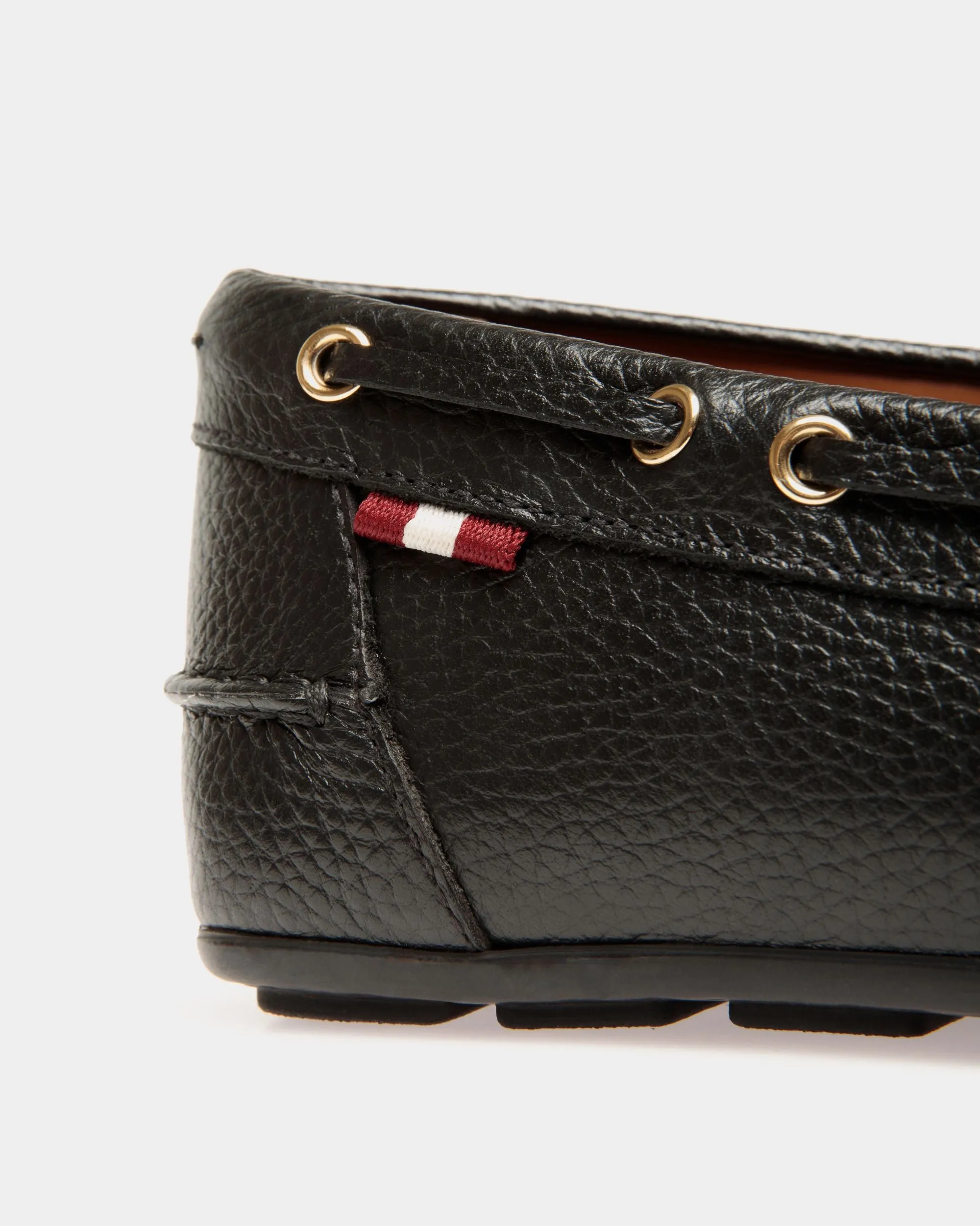 Clay Driver in Black Grained Leather