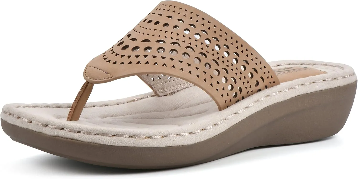 CLIFFS BY WHITE MOUNTAIN Women's Compact Wedge Sandal