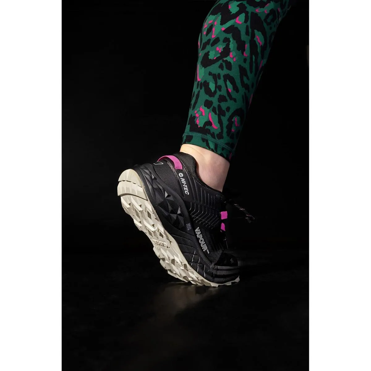 Hi-Tec Fuse Trail Low Trainers Black/Cool Grey/Cyclamen