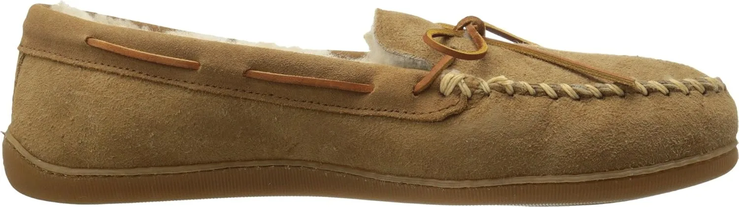 Minnetonka Men's Sheepskin Hardsole Moccasin