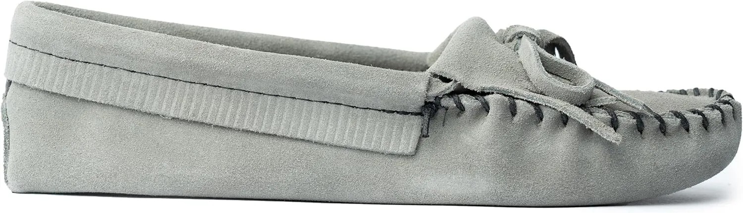 Minnetonka Women's Kilty Soft Leather Sole Moccasin