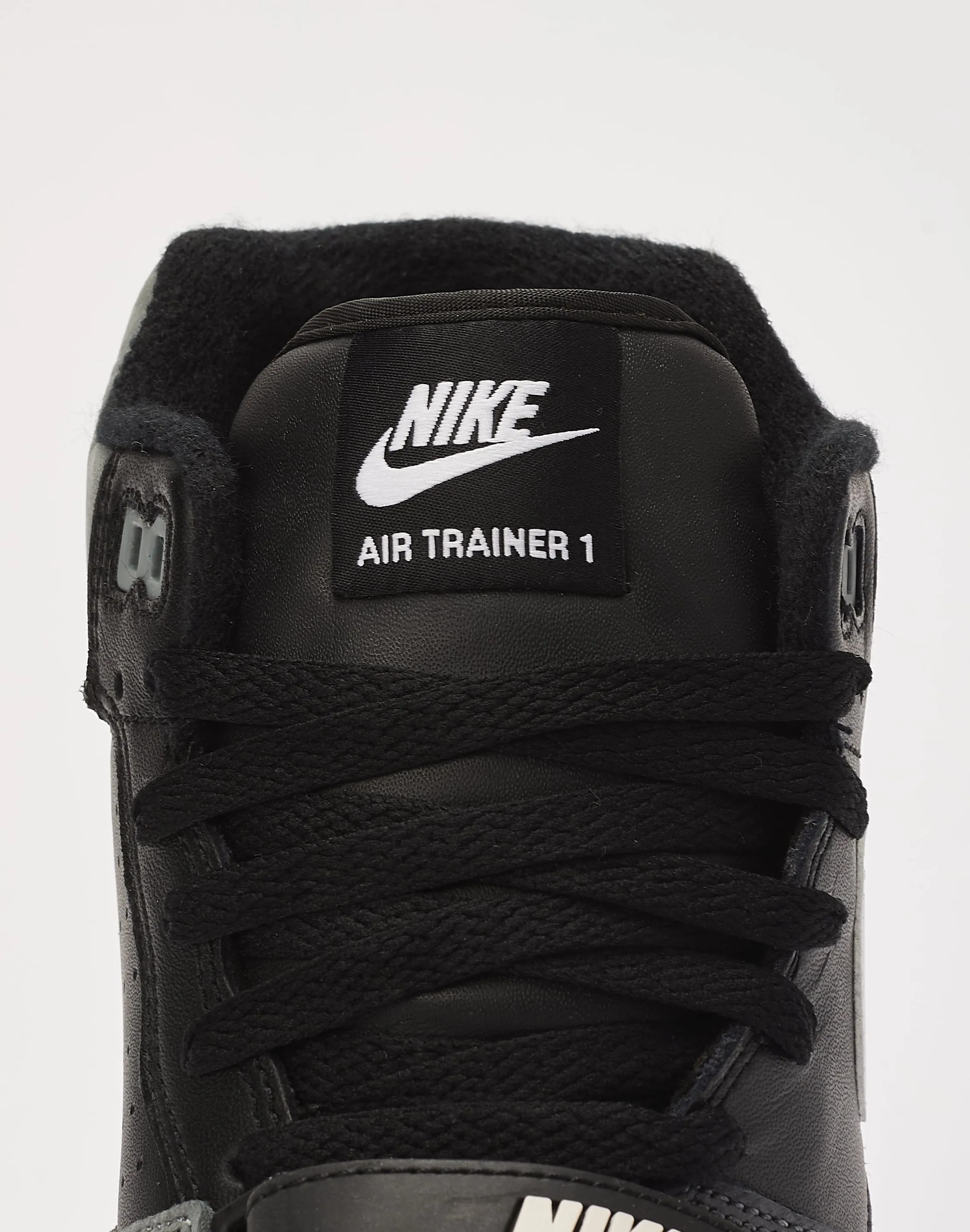 Nike Air Trainer 1