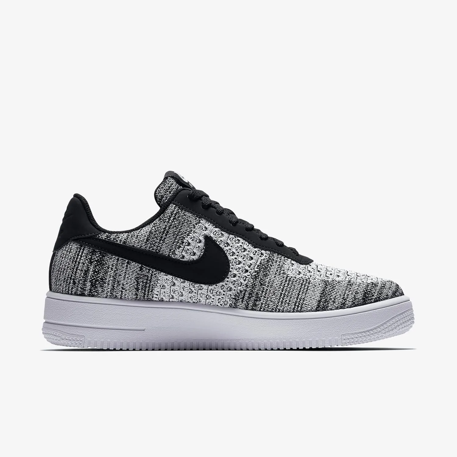 NIKE Men's Sneaker