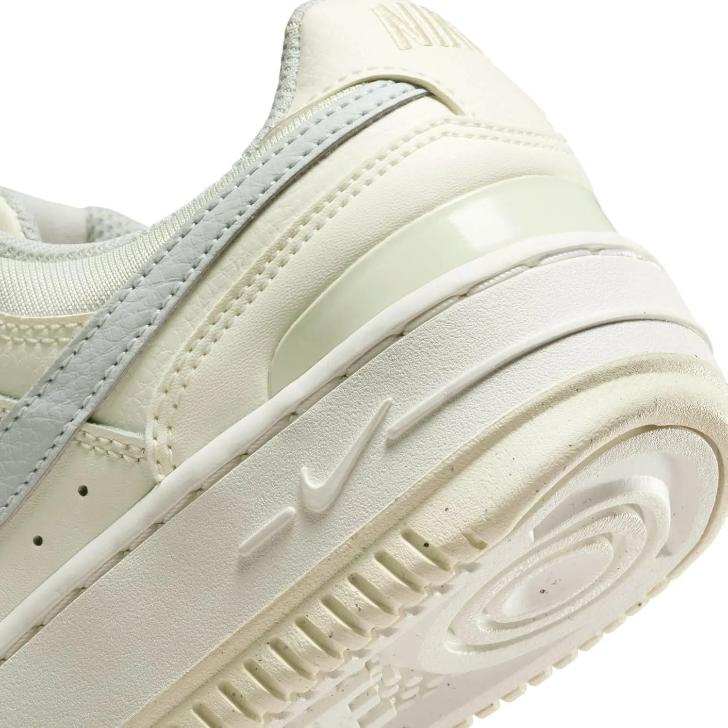 Nike Men's Sneaker