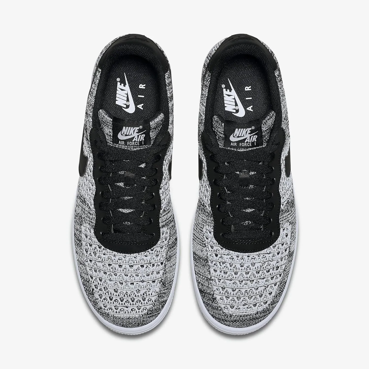 NIKE Men's Sneaker