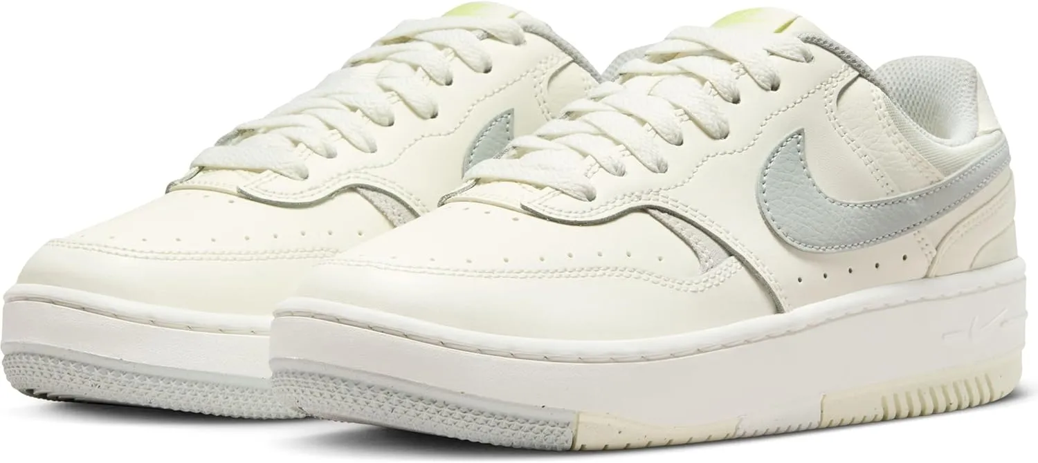 Nike Men's Sneaker