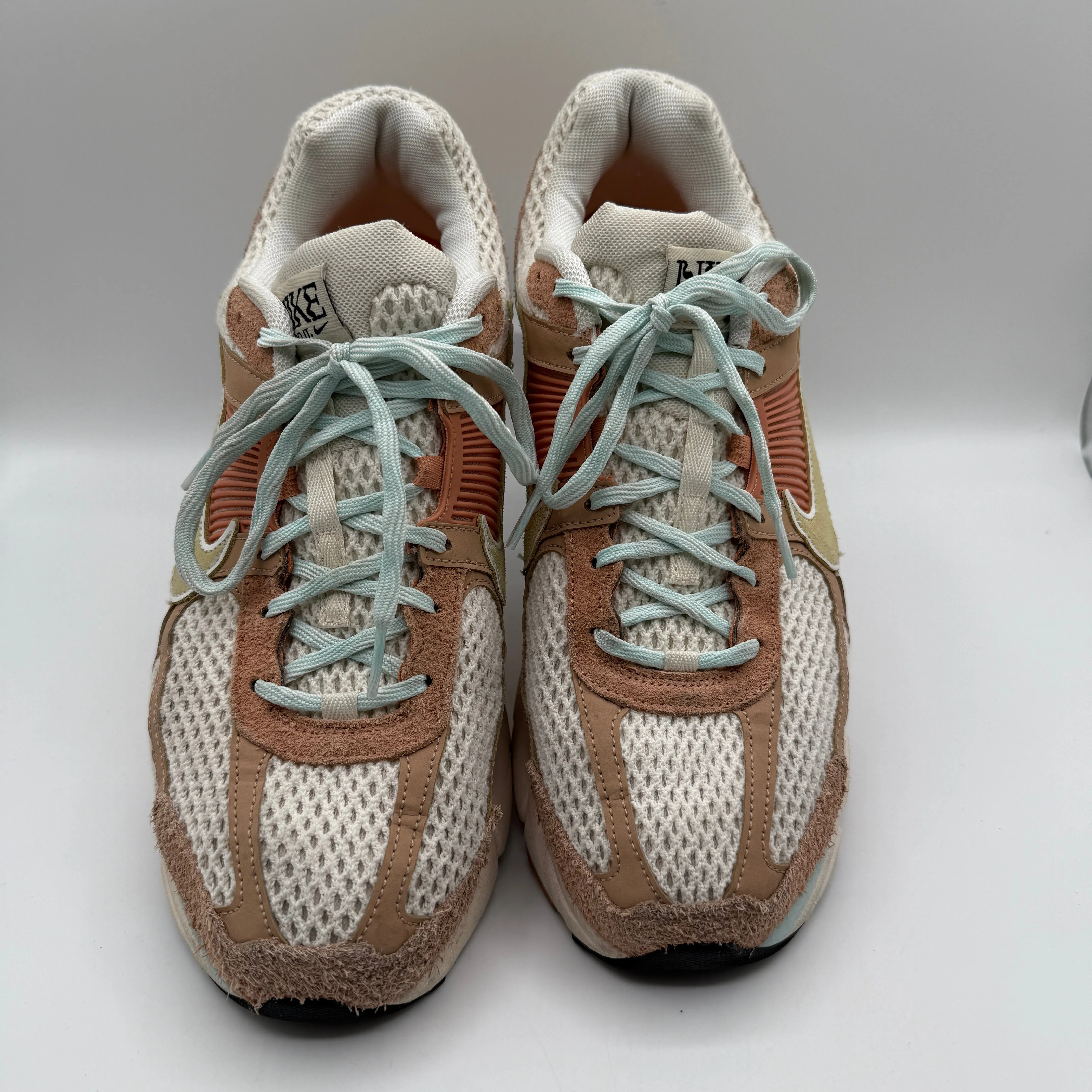 Nike Zoom Vomero 5 Have a Nike Day *pre-owned* (SIZE 12)