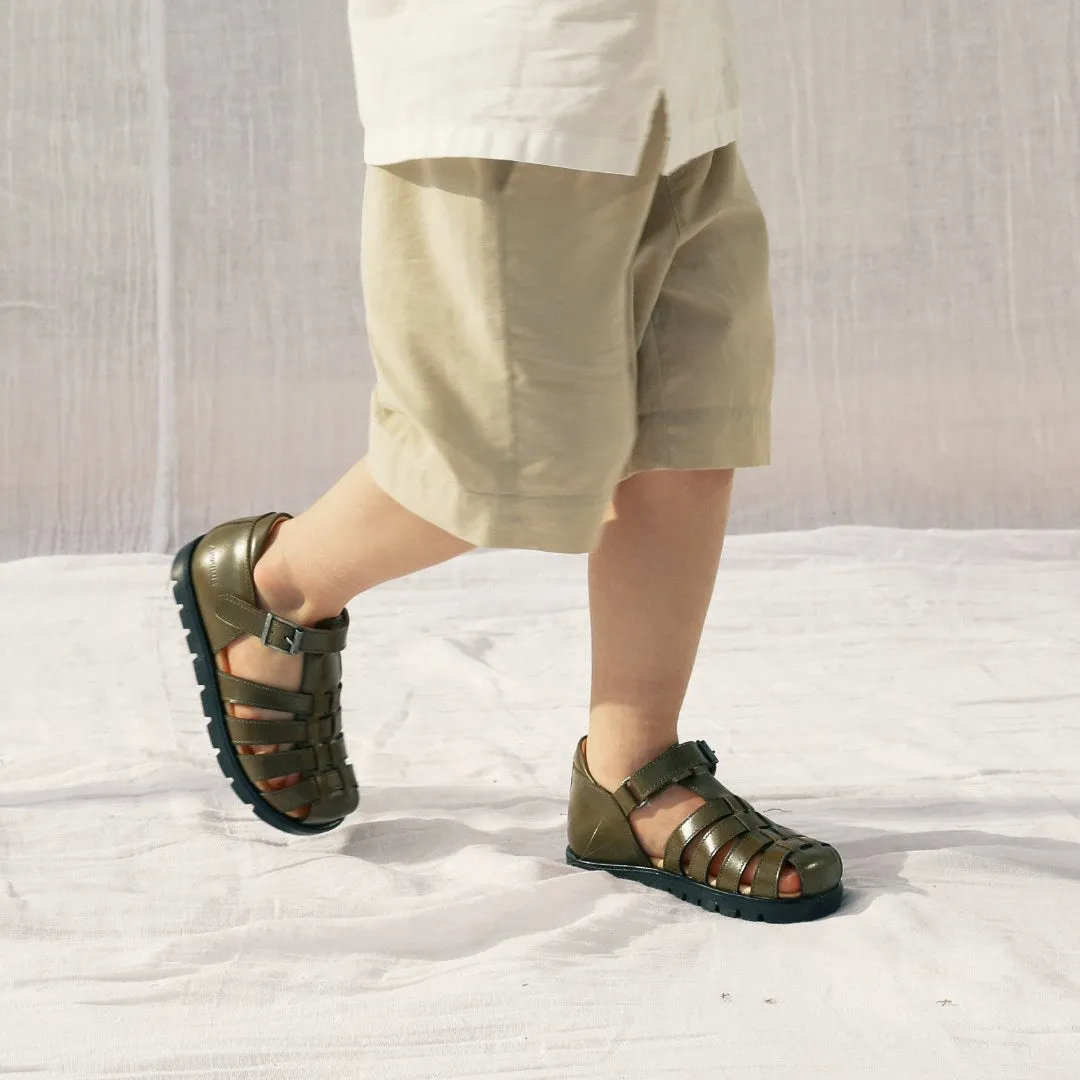 Sandal with adjustable velcro closure