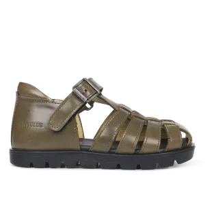 Sandal with adjustable velcro closure