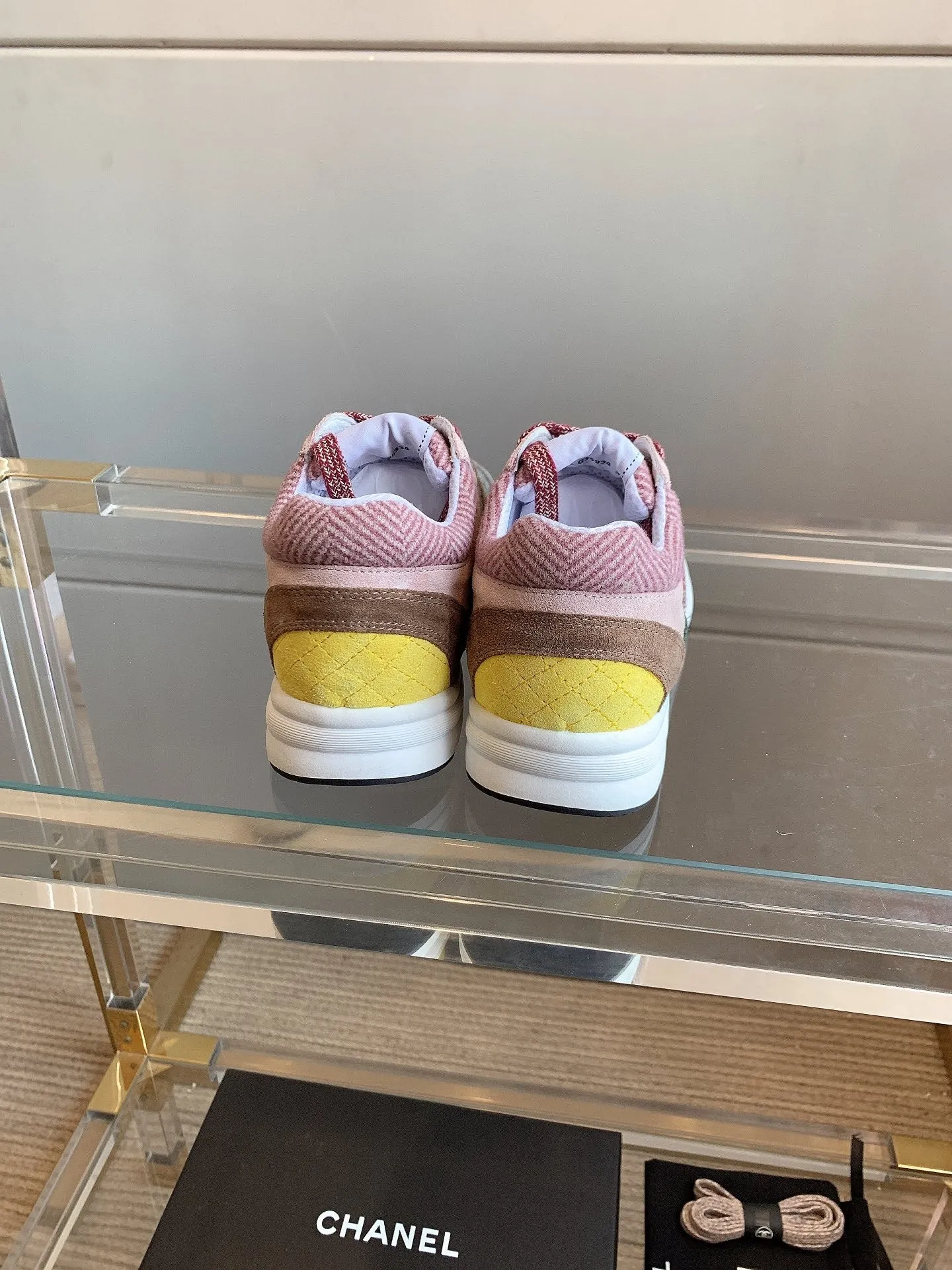 Sneaker 145635 Multicolor In Durable materials Suede Artistic flair CHANEL