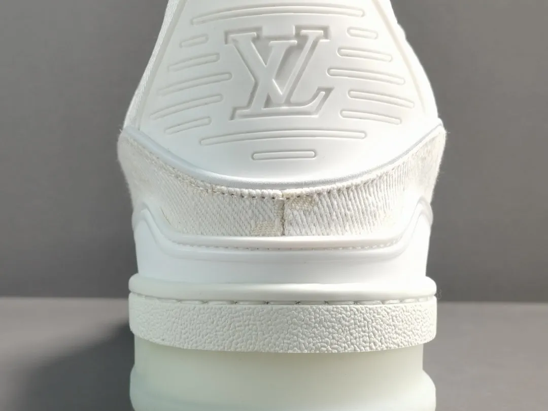SNEAKER Limited-stock sale VUITTON LOUIS LV TRAINER Running out fast