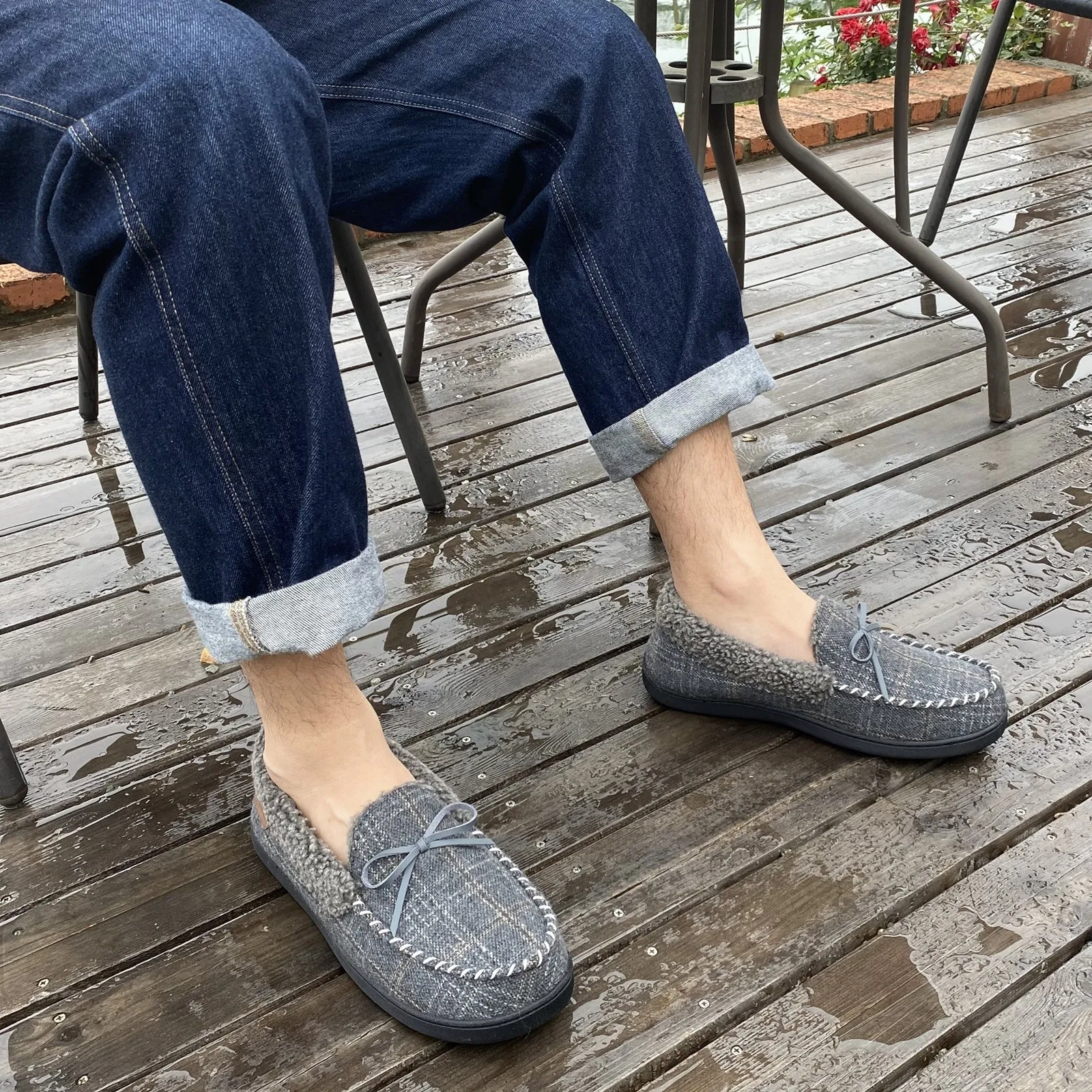 VONMAY Men's Moccasin Slippers Comfort Polar Fleece House Shoes