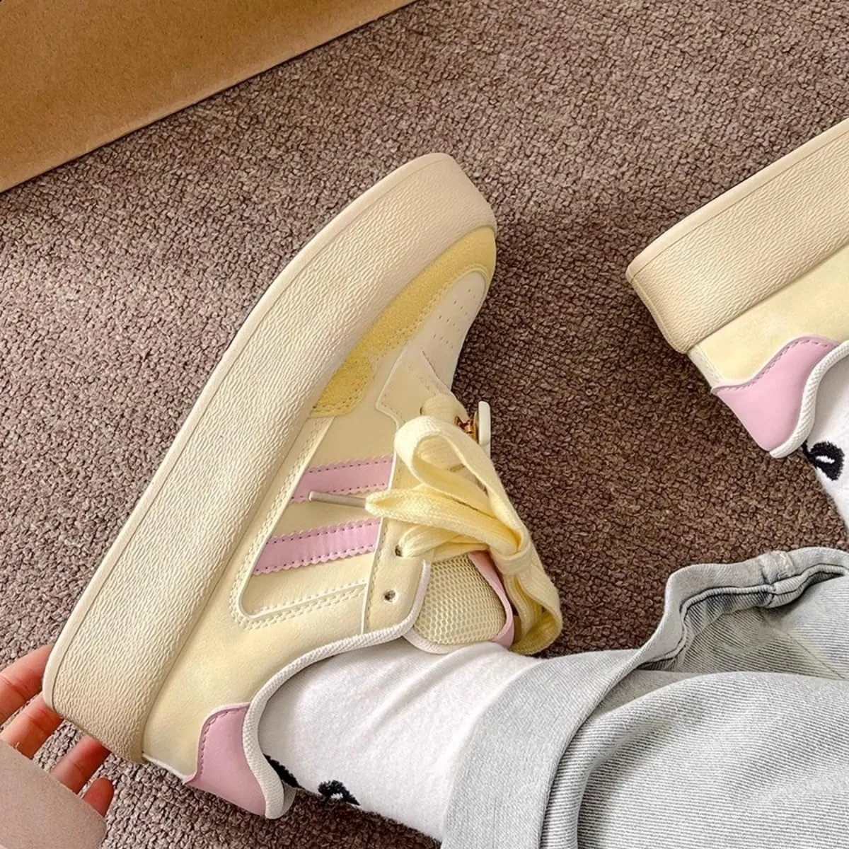 Women's Platform Sneakers Designer Cute Y2K Chunky Sole Shoes with Animal Charms for Everyday Wear, Retro Sporty Style Casual Shoes